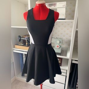 French Connection Fit and flare colour blocked dress